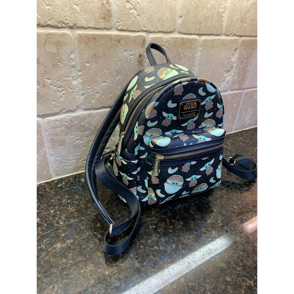 Loungefly Disney Parks Star Wars The Mandalorian Grogu Yoda Backpack Like New - Picture 4 of 12